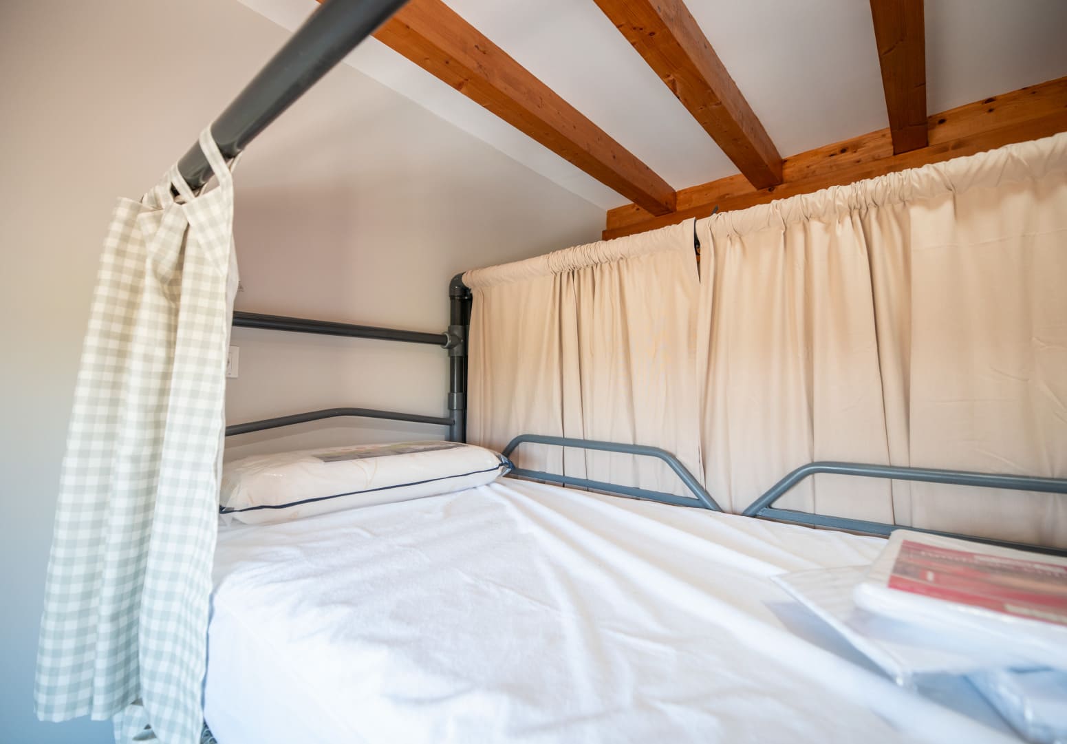 Mesa de trabajo 7 copia-80